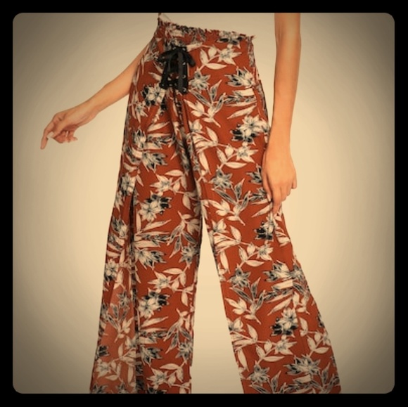 Pants - Lace up waist floral pants